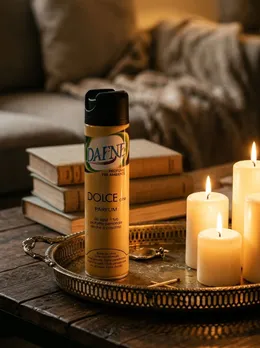 Spray Dolce one su vassoio in ottone con candele